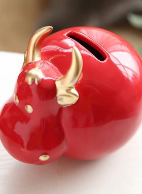陶瓷红牛儿童储蓄罐新年创意摆件