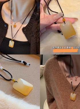 天然黄龙玉平安无事牌吊坠项链女