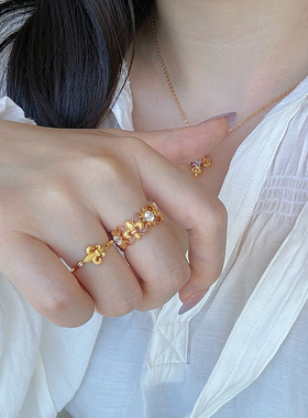 蜜蜂妈手作宫延风鸢尾花戒指