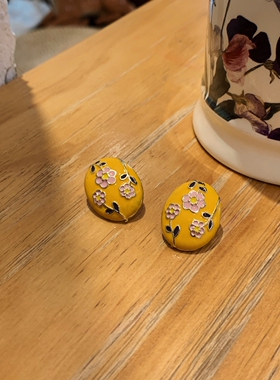 中古黄色梅花椭圆滴油小香风耳钉
