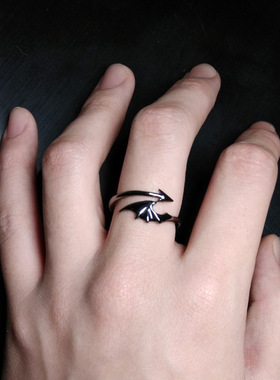 暗黑系欧美朋克风情侣戒指学生女