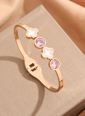 跨境新款百搭钛钢手镯女双面四叶草镶钻开口手环设计感镀金不
