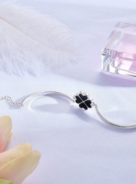 足银999四叶草手链女转运网红时尚简约百搭纯银手镯