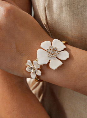 欧美跨境蓝色滴油花朵手镯复古宫廷风手环轻奢感简约手饰