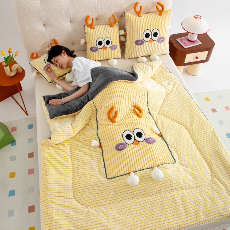 卡通牛奶绒抱枕被子两用加厚二合一折叠汽车载沙发靠垫枕头午睡被,淘宝优惠券,粉丝福利购,淘宝优惠卷