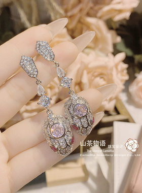 镀18K金桃红热粉灵蛇玉髓戒指