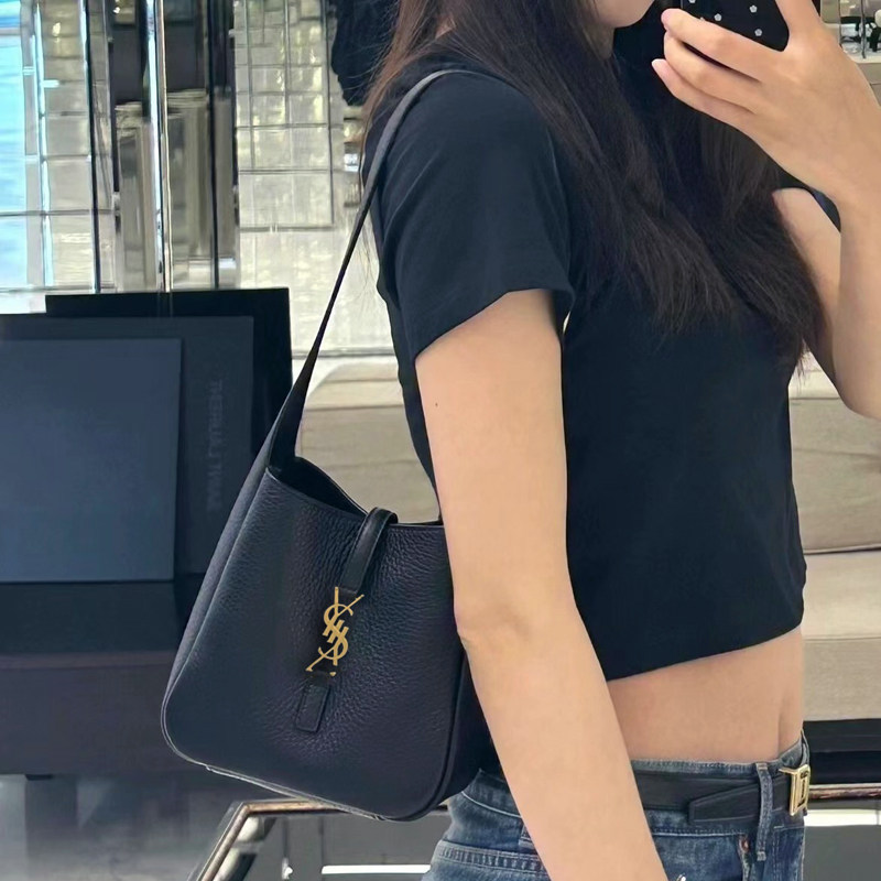 新款高级感杨树林hobo腋下包夏天女包头层牛皮水桶包mini单肩小包,淘宝优惠券,粉丝福利购,淘宝优惠卷