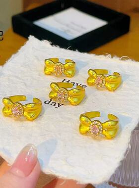 镶嵌在逃公主粉钻戒指铜镀金开口指环古法沙金高级感蝴蝶戒指女士