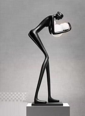 北欧人形艺术雕塑创意抱球灯酒店大堂展厅售楼部样板房摆件落地灯