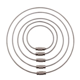 Стальная проволка, шелковые нитки, брелок для ключей с застежкой из нержавеющей стали