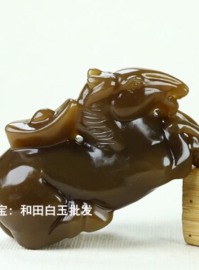 和田玉糖玉生肖马手把件