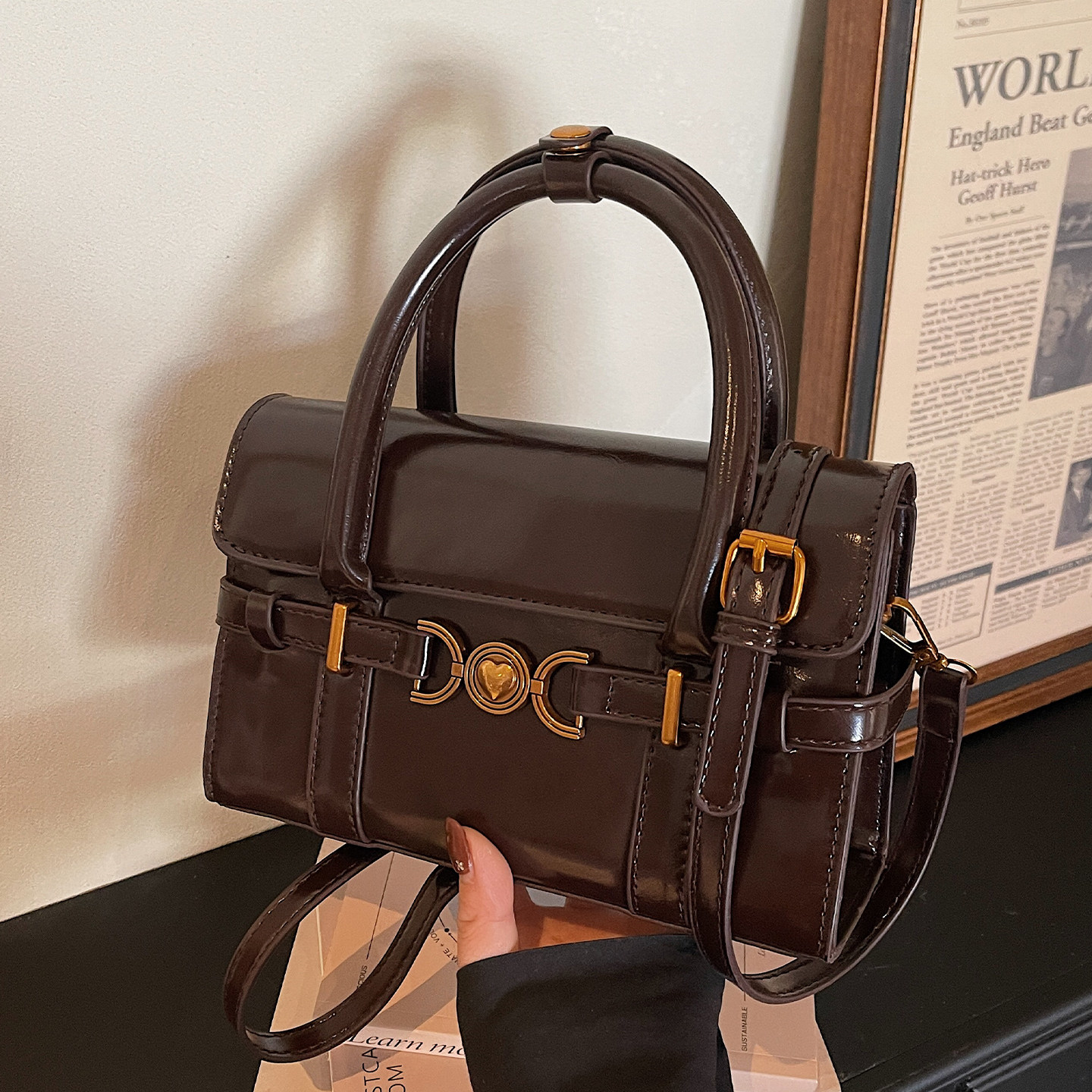 手提包包女式2025新款潮复古轻奢小众日常通勤百搭单肩斜挎小方包,淘宝优惠券,粉丝福利购,淘宝优惠卷