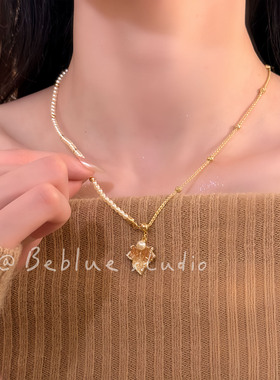 焦糖枫蜜~复古渐变枫叶珍珠拼接金色项链女轻奢锁骨链高级感颈链