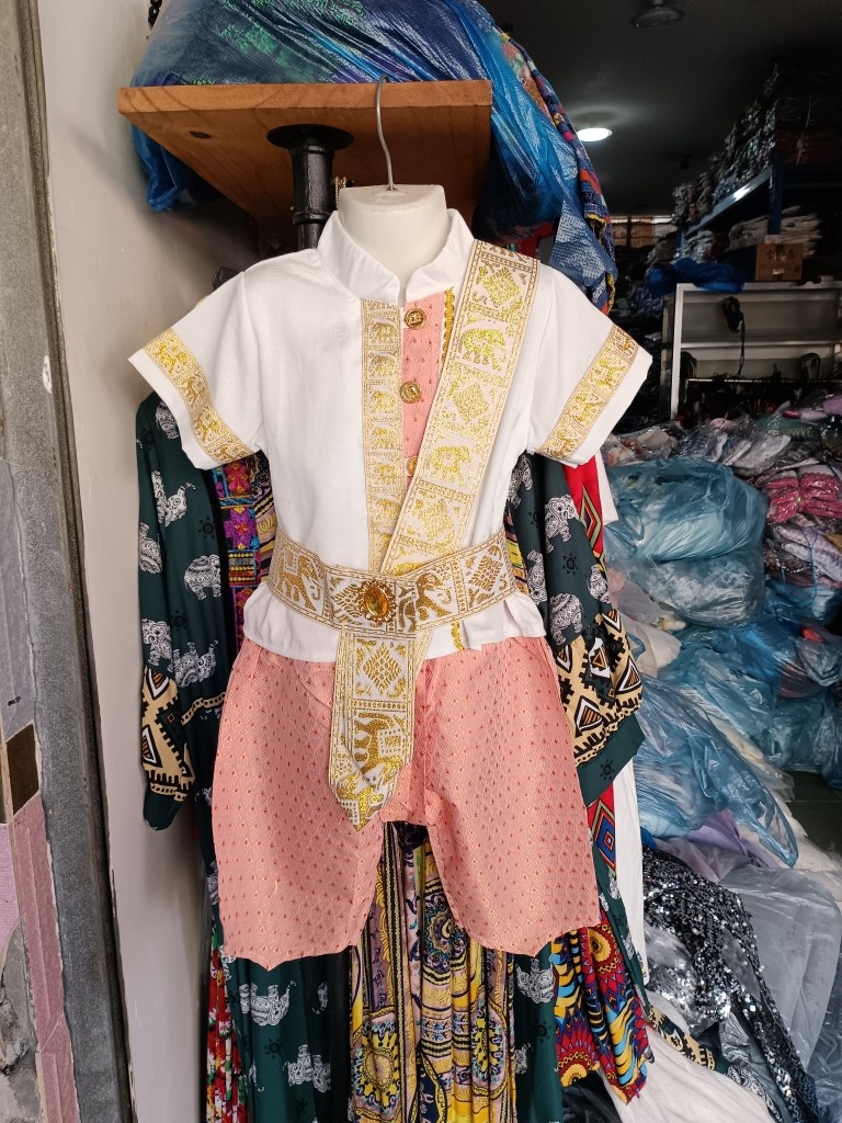 西双版纳夏季傣族男童套装泰式葫芦丝表演泼水节民族服饰旅游六一