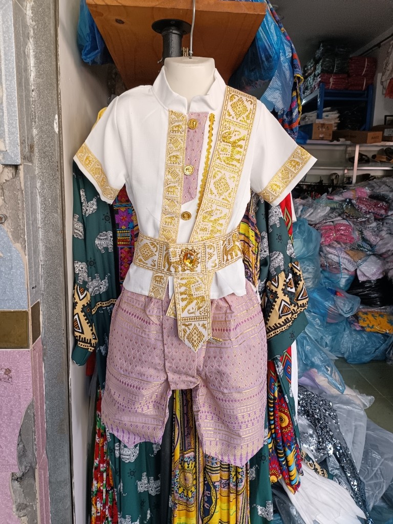 西双版纳夏季傣族男童套装泰式葫芦丝表演泼水节民族服饰旅游六一