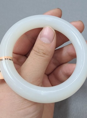 新疆和田羊脂玉籽料手镯 手链项链耳钉手把件 玉石雕刻培训学校