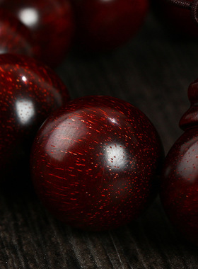 正宗印度小叶紫檀手串金星老料