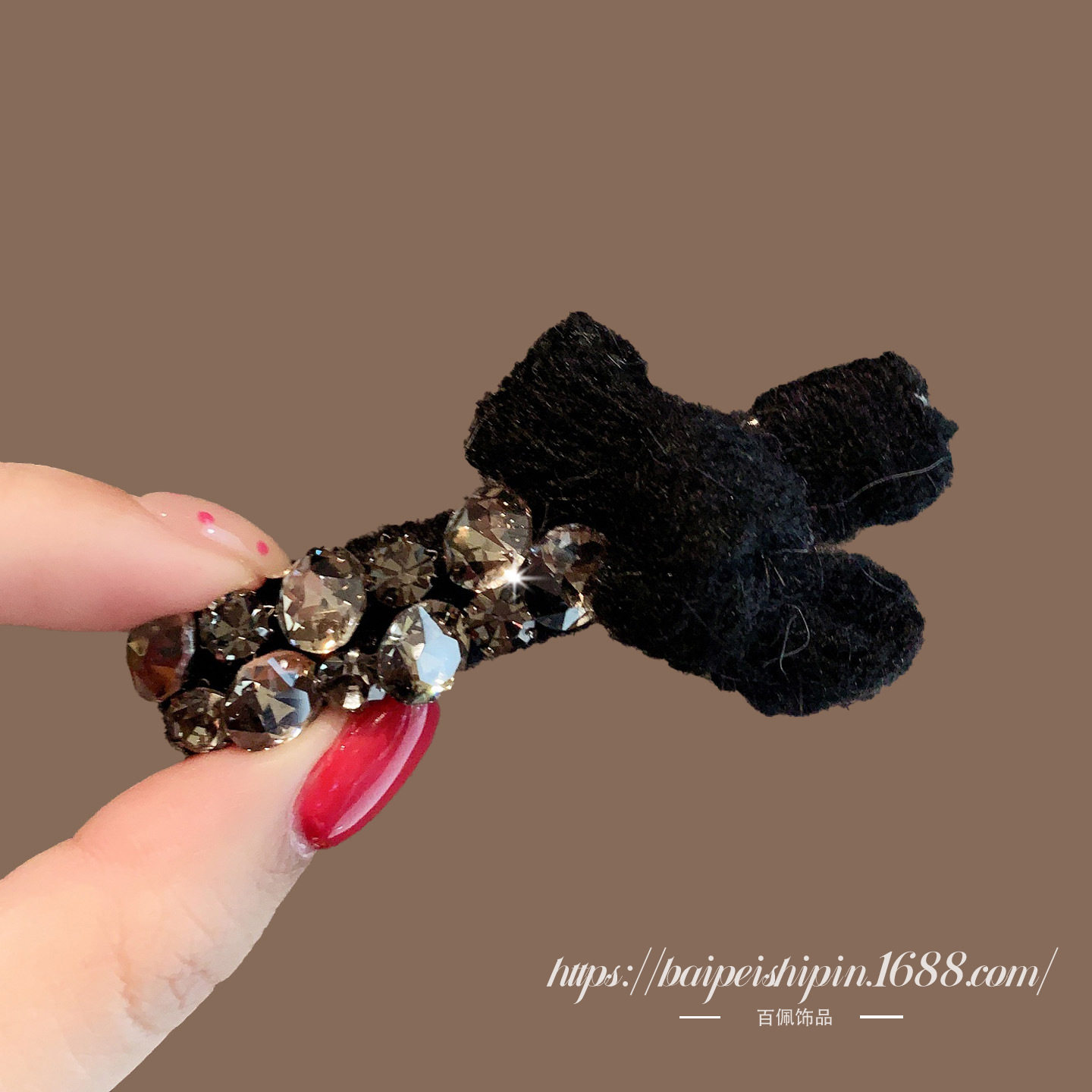 秋冬新款毛绒蝴蝶结发夹精致闪钻设计鸭嘴夹高颜值碎发侧边夹,淘宝优惠券,粉丝福利购,淘宝优惠卷