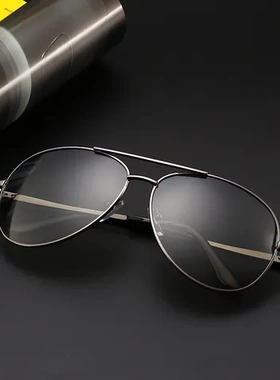 偏光女太阳镜感光日夜两用司机镜防紫外线变色智能自动墨镜男眼镜