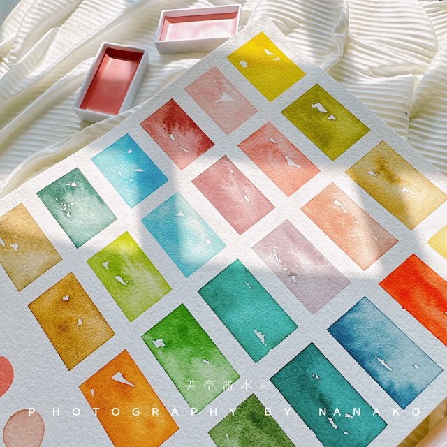24 colors of watercolor paint Kuretake spring limited edition