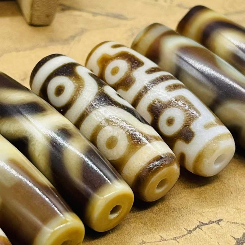 保真品西藏天然玛瑙天珠吊坠项坠男女项链颈坠40长配珠饰品四七眼 - 图2