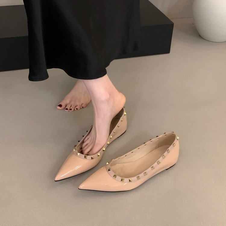 2026春款法式气质尖头单鞋女浅口铆钉漆皮晚晚风温柔软底平底瓢鞋,淘宝优惠券,粉丝福利购,淘宝优惠卷