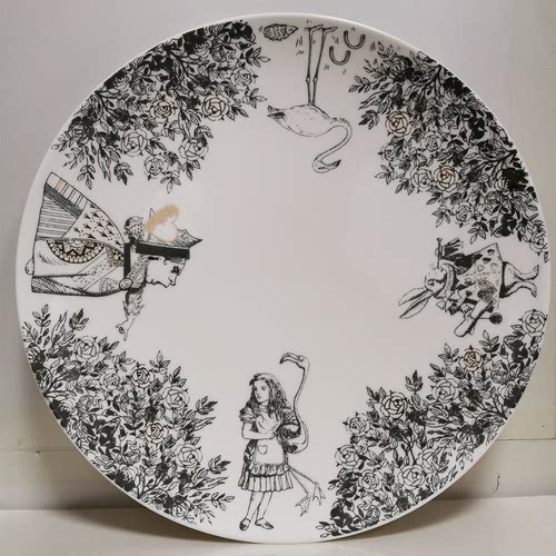 爱丽丝梦游仙境陶瓷盘子出口英国手绘插画描金早餐盘骨瓷点心碟子 - 图3