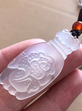 玛瑙手吊坠麻将赢钱神器逢赌就赢打牌本命年百财横财到手项链证书