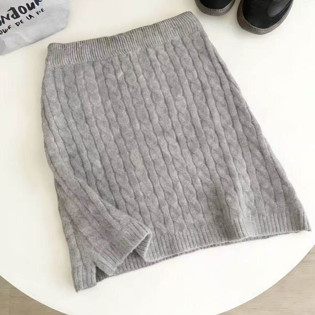 法式文艺复古设计感麻花针织短裙女秋冬季高腰显瘦a字包臀半身裙,淘宝优惠券,粉丝福利购,淘宝优惠卷