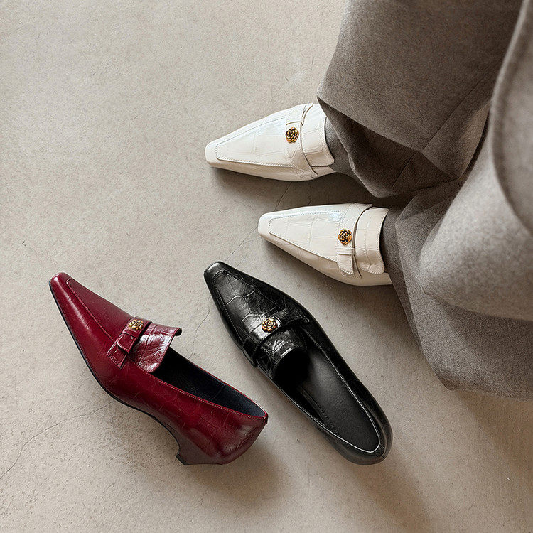 真皮3.5cm粗跟真皮山茶花单鞋女时尚气质优雅深口尖头乐福鞋酒红,淘宝优惠券,粉丝福利购,淘宝优惠卷