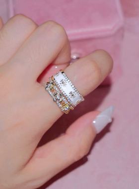 白女美学·Hottie Cross～辣妹白色闪钻十字戒指套装