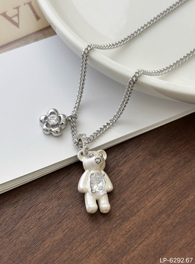 丽银电波珠光锆石小熊项链女甜酷风潮流百搭锁骨链小众气质毛衣链