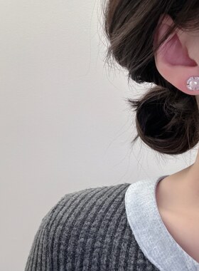 s925通体纯银耳环女时尚高级感微镶锆石圆形淡水珍珠耳钉小众耳饰