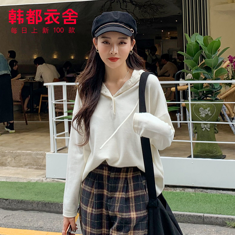  韩都衣舍秀衣莲毛针织衫