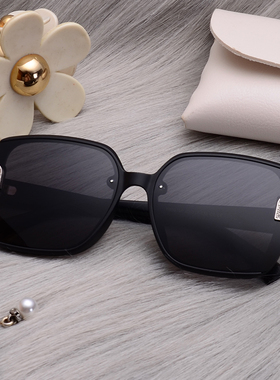 黑色带钻女士偏光太阳镜