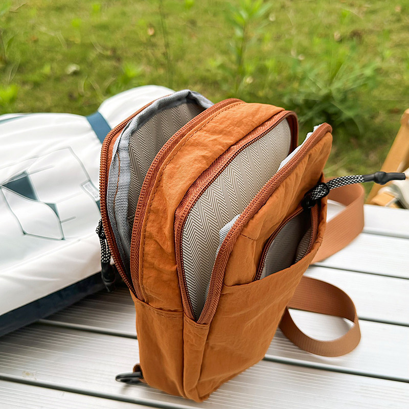 简约胸包男女2025新款夏季迷你小背包斜挎包休闲逛街百搭手机包潮,淘宝优惠券,粉丝福利购,淘宝优惠卷