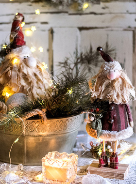 圣诞老人雪人节日氛围装饰摆件