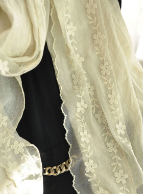 围巾蕾丝棉麻拼接披肩两用