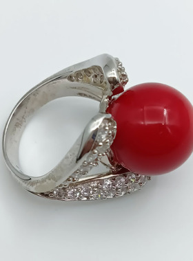 铜镀白金外托硕果造型大戒指怀旧