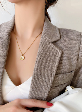 加长圆盘白贝母月亮大码毛衣链