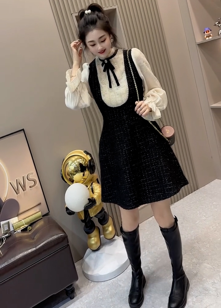 欧货重工钉珠赫本风A字小黑裙秋冬法式编织亮片收腰假两件连衣裙 - 图1