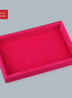 金银珠宝玉器柜台黑色饰品摆放
