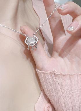 「玉髓平安锁」s999纯银项链女轻奢小众锁骨链情人节闺蜜生日礼物