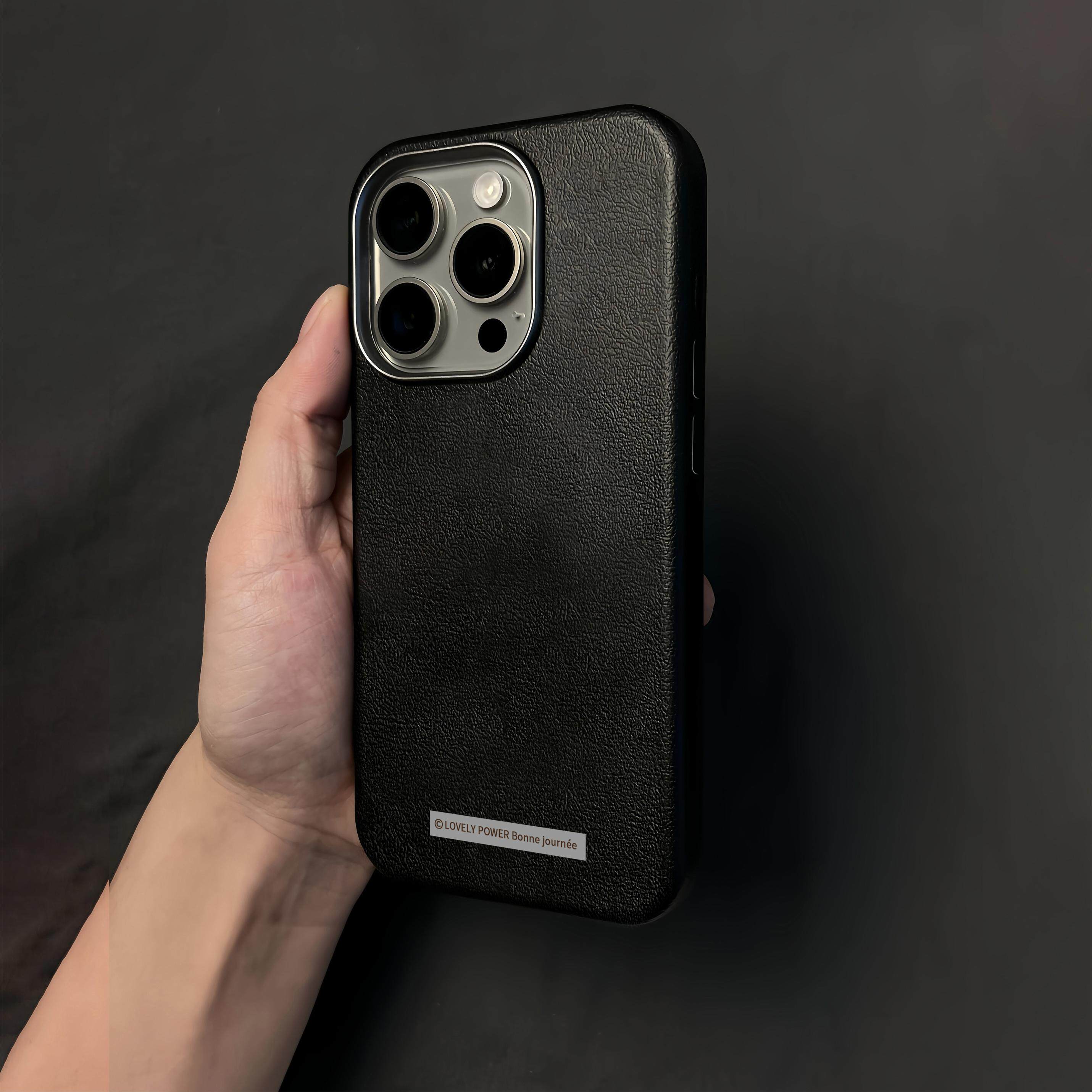 英文皮纹金属框适用苹果16promax手机壳iphone14pro新款13高级感12个性11保护套15promax全包防摔16简约软壳