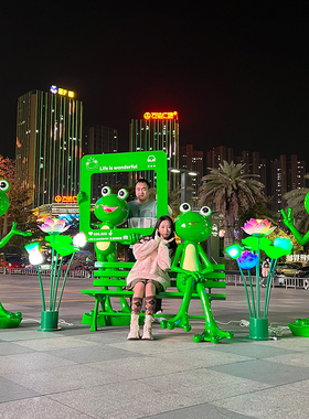 卡通青蛙雕塑牛蛙网红打卡迎宾