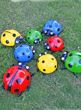 户外游乐场仿真公园草坪七星瓢虫