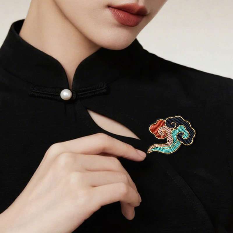 新中式中国风瑞气祥云胸针印度丝手工刺绣衣服别针配饰领口防走光,淘宝优惠券,粉丝福利购,淘宝优惠卷