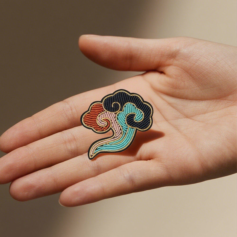 新中式中国风瑞气祥云胸针印度丝手工刺绣衣服别针配饰领口防走光,淘宝优惠券,粉丝福利购,淘宝优惠卷