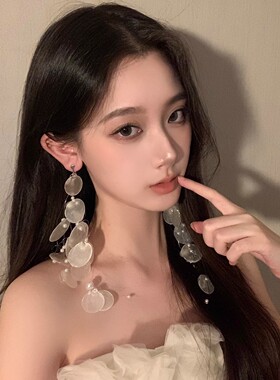 法式白色贝壳圆片珍珠流苏项链女轻奢小众长款个性度假风项链