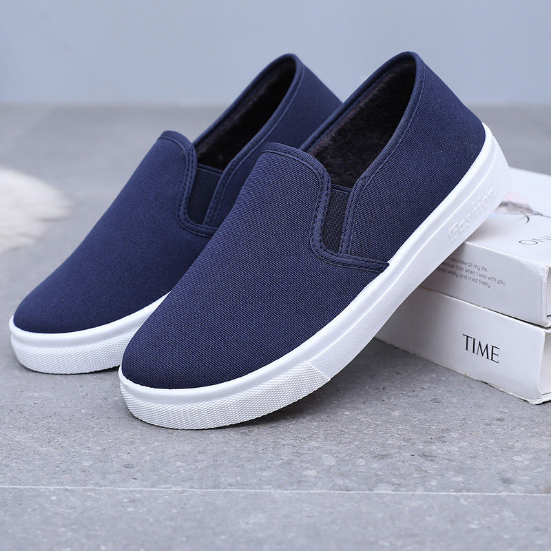 上班通勤款套脚全黑休闲鞋透气加绒加厚懒人耐磨软底一脚蹬帆布鞋,淘宝优惠券,粉丝福利购,淘宝优惠卷